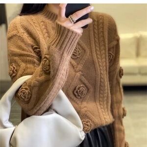 Flower appliqué brown knit sweater